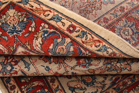 Sarouk Red Hand Knotted 37 X 47 Area Rug 100-22216 Image 1