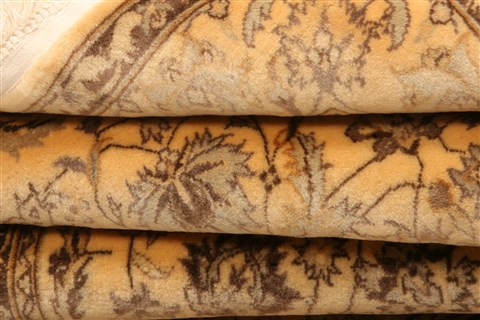 Nain Beige Hand Knotted 30 X 50 Area Rug 100-22219 Image 8