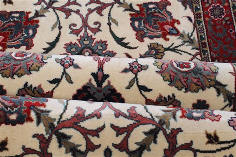 Semnan Beige Hand Knotted 56 X 143 Area Rug 250-22247 Image 11