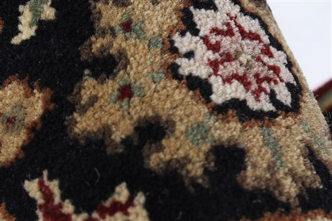 Sarouk Red Runner Hand Knotted 26 X 1311 Area Rug 250-22258 Image 13
