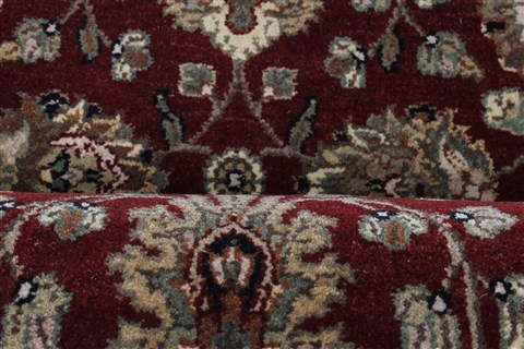 Sarouk Red Runner Hand Knotted 26 X 1311 Area Rug 250-22258 Image 17