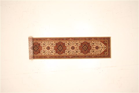 Serapi Beige Runner Hand Knotted 26 X 140 Area Rug 250-22271 Image 1