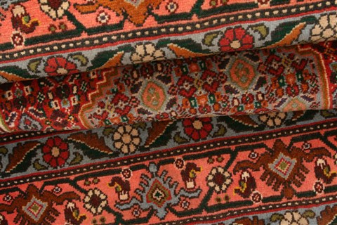 Sanandaj Red Hand Knotted 41 X 51 Area Rug 100-22273 Image 4