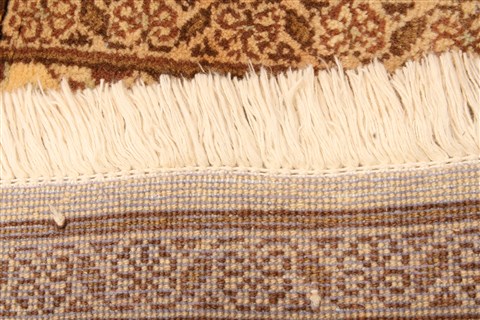 Kashan Beige Hand Knotted 34 X 411  Area Rug 253-22275 Image 8