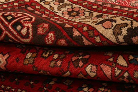 Abadeh Red Hand Knotted 36 X 47 Area Rug 100-22278 Image 5