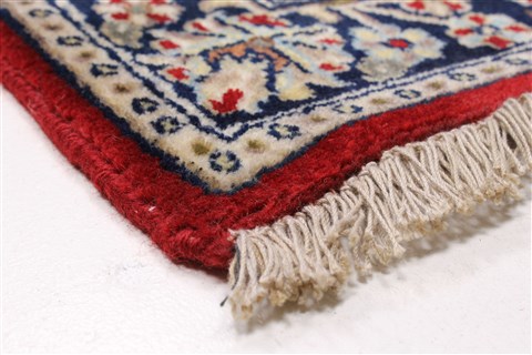 Sarouk Red Runner Hand Knotted 25 X 140 Area Rug 250-22282 Image 5