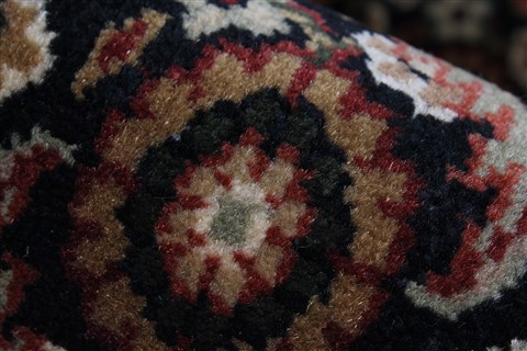 Herati Black Runner Hand Knotted 27 X 139 Area Rug 250-22289 Image 10