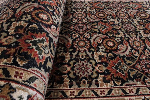 Herati Black Runner Hand Knotted 27 X 139 Area Rug 250-22289 Image 11