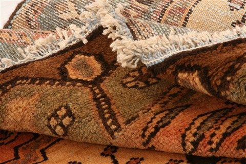 Sanandaj Beige Hand Knotted 37 X 410 Area Rug 100-22309 Image 4