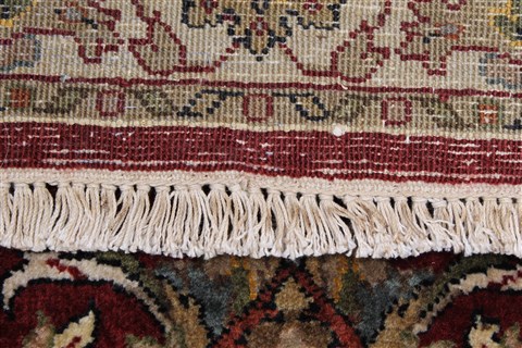 Kashan Red Runner Hand Knotted 26 X 135 Area Rug 250-22323 Image 2