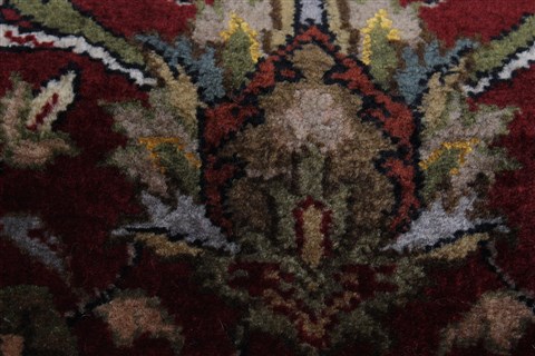 Kashan Red Runner Hand Knotted 26 X 135 Area Rug 250-22323 Image 9