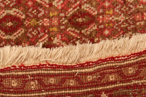 Sanandaj Red Hand Knotted 39 X 49 Area Rug 100-22325 Image 1