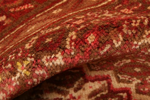 Sanandaj Red Hand Knotted 39 X 49 Area Rug 100-22325 Image 3