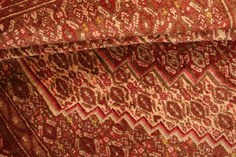 Sanandaj Red Hand Knotted 39 X 49 Area Rug 100-22325 Image 6