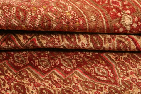 Sanandaj Red Hand Knotted 39 X 49 Area Rug 100-22325 Image 7