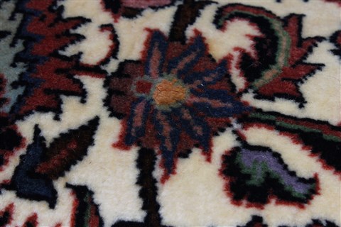 Birjand Beige Runner Hand Knotted 27 X 1311 Area Rug 250-22352 Image 9