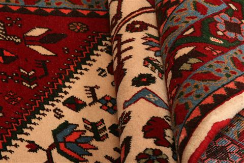 Abadeh Red Hand Knotted 33 X 410 Area Rug 100-22386 Image 3