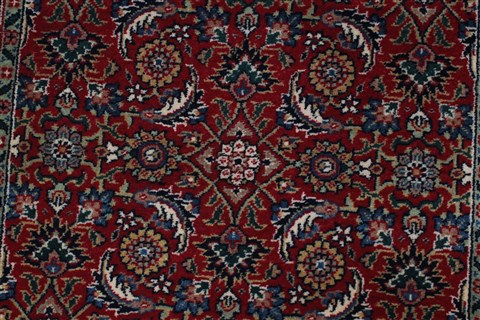 Herati Red Runner Hand Knotted 26 X 135 Area Rug 250-22413 Image 5