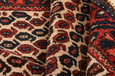 Afshar Red Hand Knotted 311 X 52 Area Rug 100-22432 Image 3
