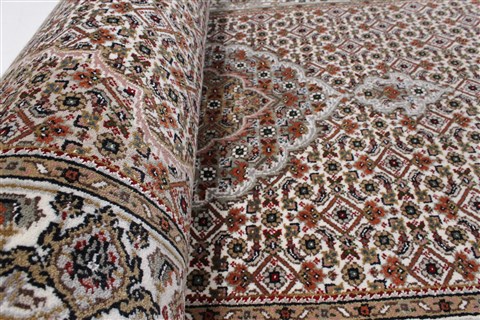 Tabriz Beige Runner Hand Knotted 29 X 121 Area Rug 250-22435 Image 11