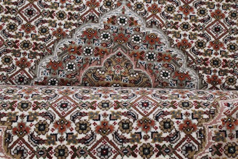 Tabriz Beige Runner Hand Knotted 29 X 121 Area Rug 250-22435 Image 13