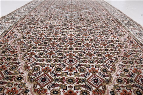 Tabriz Beige Runner Hand Knotted 29 X 121 Area Rug 250-22435 Image 3