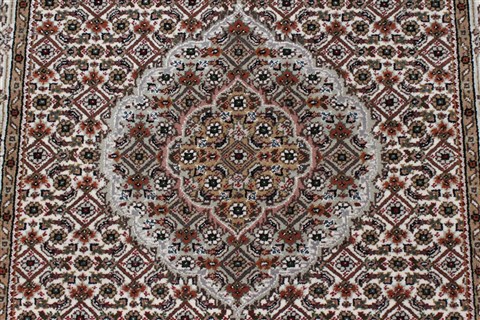 Tabriz Beige Runner Hand Knotted 29 X 121 Area Rug 250-22435 Image 5