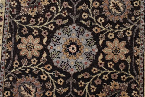 Tabriz Brown Runner Hand Knotted 27 X 128 Area Rug 250-22455 Image 4
