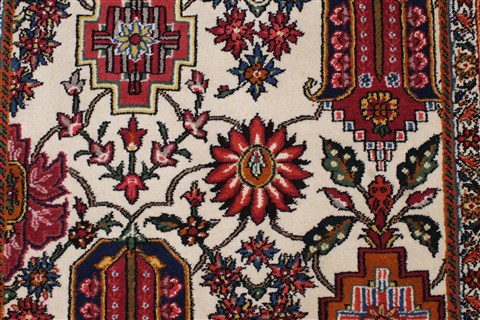 Bakhtiar Beige Runner Hand Knotted 31 X 119 Area Rug 250-22462 Image 5