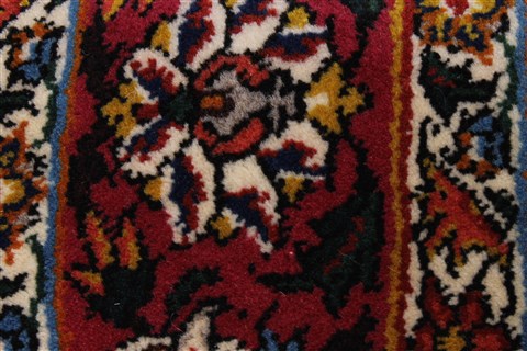 Bakhtiar Beige Runner Hand Knotted 31 X 119 Area Rug 250-22462 Image 8