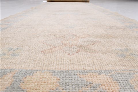 Oushak Yellow Runner Hand Knotted 30 X 121 Area Rug 250-22464 Image 20