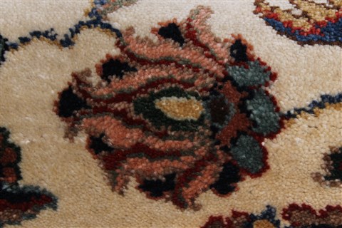 Tabriz Beige Runner Hand Knotted 27 X 122 Area Rug 250-22478 Image 8