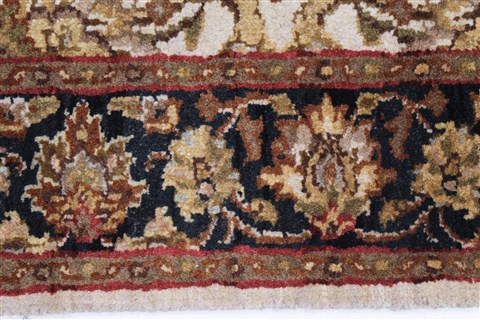 Kashan Beige Runner Hand Knotted 27 X 119  Area Rug 250-22506 Image 4