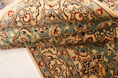 Nain Brown Hand Knotted 42 X 70 Area Rug 100-22508 Image 6