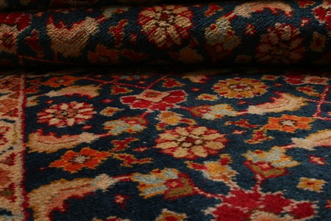 Tabriz Red Hand Knotted 48 X 81 Area Rug 100-22540 Image 13