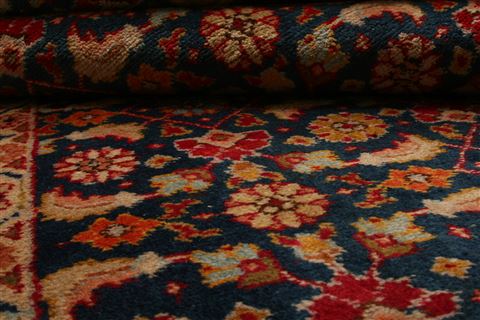 Tabriz Red Hand Knotted 48 X 81 Area Rug 100-22540 Image 6
