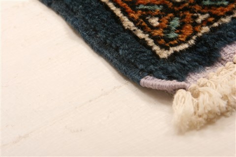 Kashan Blue Hand Knotted 44 X 63 Area Rug 100-22543 Image 10