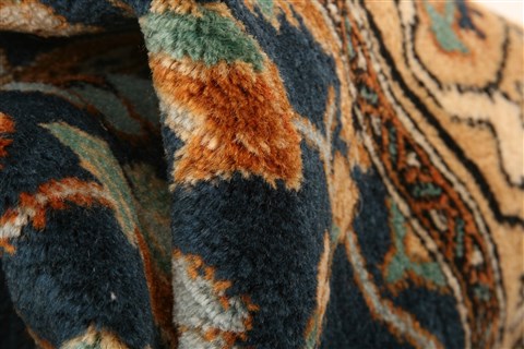 Kashan Blue Hand Knotted 44 X 63 Area Rug 100-22543 Image 1
