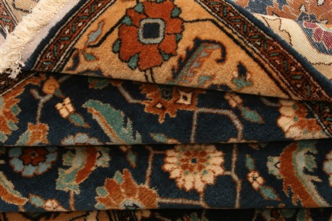 Kashan Blue Hand Knotted 44 X 63 Area Rug 100-22543 Image 7