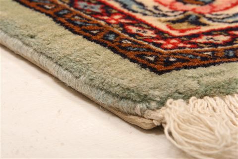 Sarouk Red Hand Knotted 45 X 610 Area Rug 100-22553 Image 10