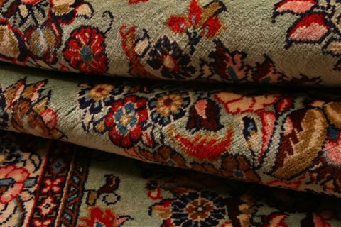 Sarouk Red Hand Knotted 45 X 610 Area Rug 100-22553 Image 3