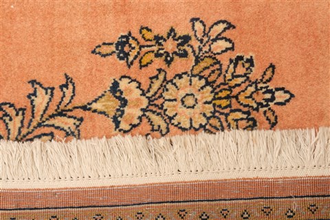 Sarouk Red Hand Knotted 52 X 84 Area Rug 100-22565 Image 8