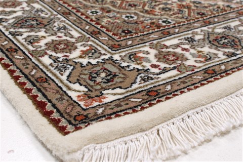 Tabriz Beige Runner Hand Knotted 29 X 123 Area Rug 250-22566 Image 12