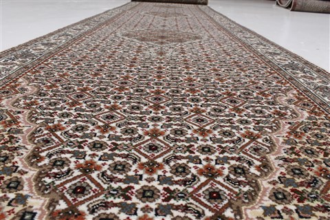 Tabriz Beige Runner Hand Knotted 29 X 123 Area Rug 250-22566 Image 7