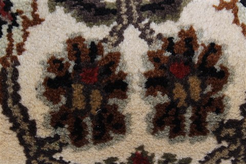 Agra Beige Runner Hand Knotted 27 X 102 Area Rug 250-22622 Image 10