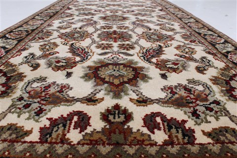 Agra Beige Runner Hand Knotted 27 X 102 Area Rug 250-22622 Image 4