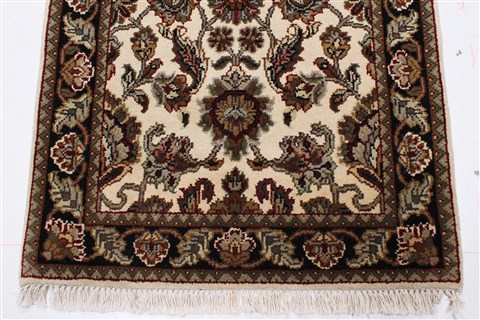 Agra Beige Runner Hand Knotted 27 X 102 Area Rug 250-22622 Image 7