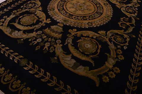 Indo-Tibetan Black Hand Knotted 80 X 100 Area Rug 100-22646 Image 4