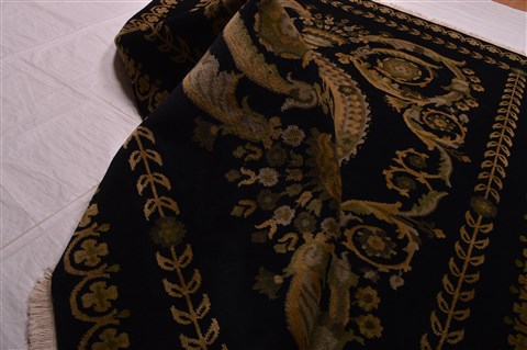 Indo-Tibetan Black Hand Knotted 80 X 100 Area Rug 100-22646 Image 8