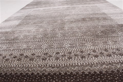 Modern Brown Runner Hand Knotted 26 X 911 Area Rug 250-22652 Image 1
